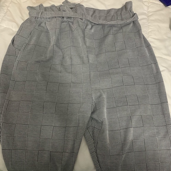 Dress pants - Picture 2 of 4